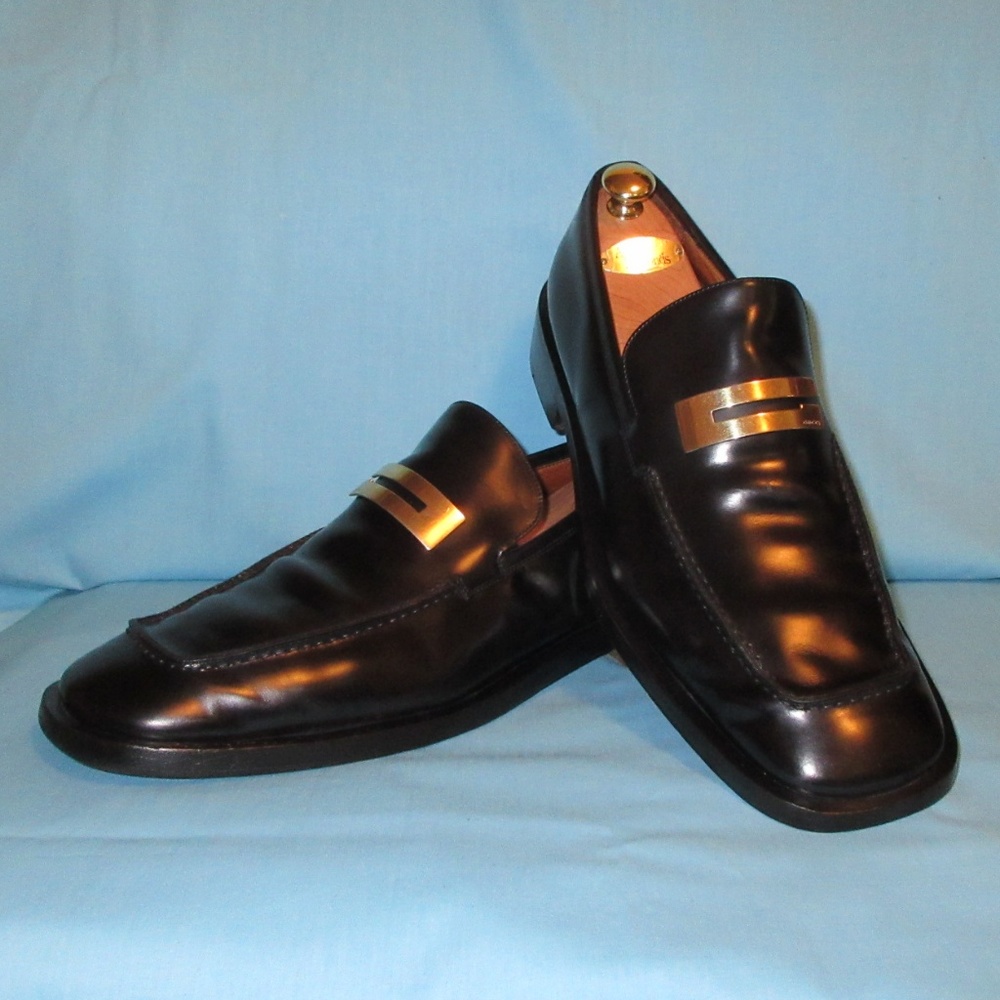 Vintage Gucci Loafers Black with Gold "G" 13D